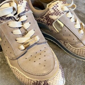 Sasha Fabiani Beige and White Sneakers